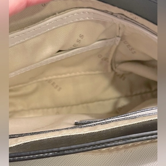 NWOT- Guess Cherie Convertible Flap Crossbody - Picture 8 of 15